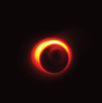 ‘사건 지평선 망원경’ 프로젝트팀이 촬영한 블랙홀의 이미지