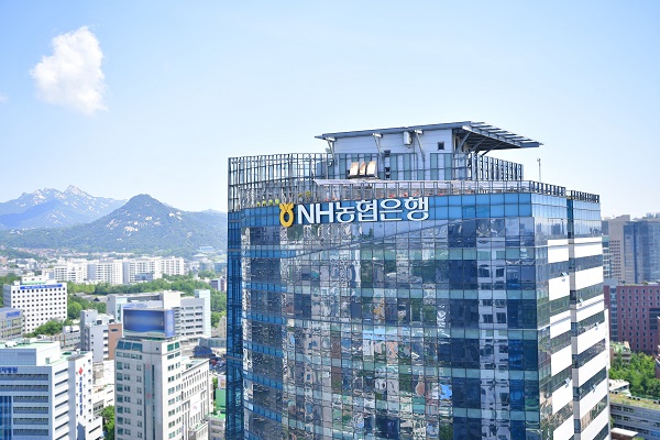 NH농협은행이 지난달 29일 홍콩 금융관리국으로부터 ‘홍콩지점’설립을 위한 최종인가를 획득했다.