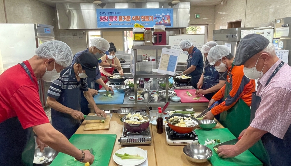 여수시지회가 식생활 교육 및 요리 강습을 진행했다.