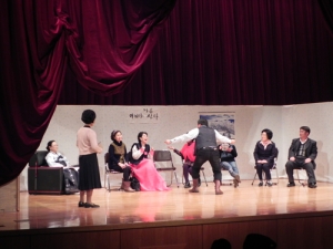 양양문화원, 어르신 문화학교 졸업연극 공연