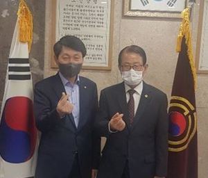 대한노인회 경기 의정부지회, 김민철·오영환 국회의원 내방
