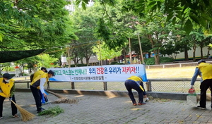 대한노인회 전북 익산시지회, 인화경로당자원봉사단 환경정화 활동에 솔선수범