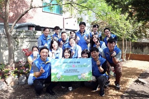 신한카드 임직원, CEO와 ‘아름인 도서관’ 환경개선 봉사활동 진행
