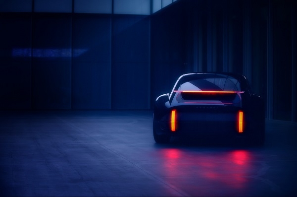 현대자동차가 미래 디자인의 방향성을 담아낸 새로운 EV 콘셉트카 프로페시의 티저 이미지를 공개했다.(사진=현대차)
